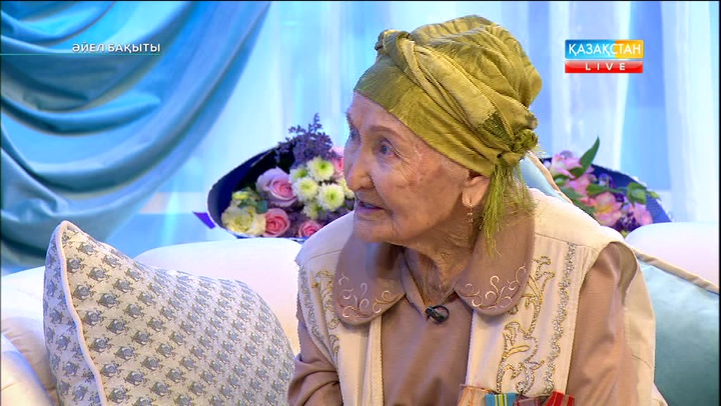 Актриса Айша Абдуллина: 83 жыл ғұмырымды ұлы театр өнеріне арнадым