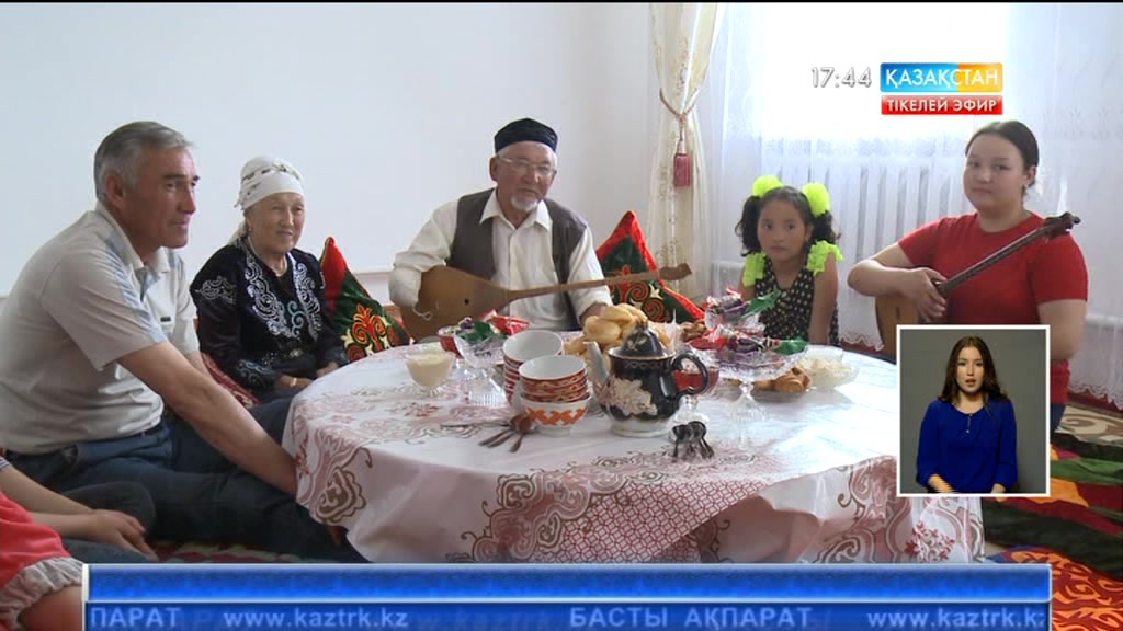 Саусақ орнына сым байлаған күйші Айтбай Мұздаханов домбырасын тастаған емес
