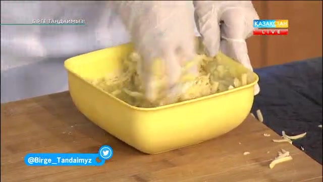 «Бірге таңдаймыз!». 10 минутта пісетін ірімшік қосылған нан жасаймыз