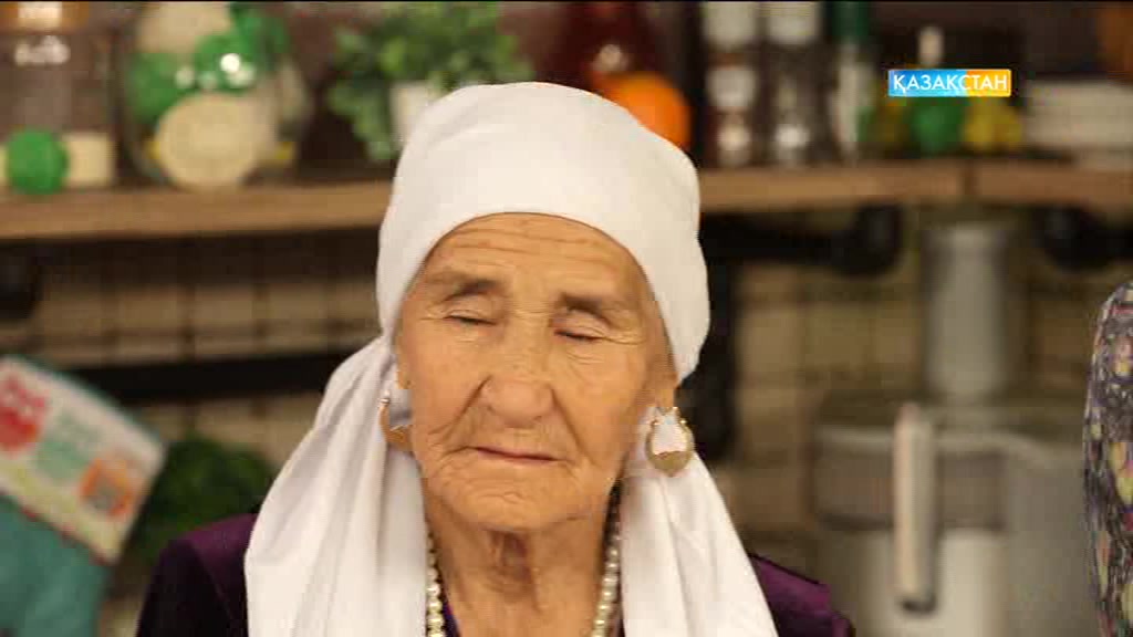 «Ас болсында» - жиһанкез әже Лена Тоқсанбаева және немересі Айдын!