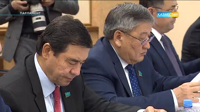 Парламент (25.11.2016)