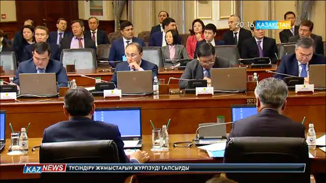 Үкімет басшысы жастар арасында мемлекеттік бағдарламалар бойынша ақпараттық жұмысты күшейтуді тапсырды