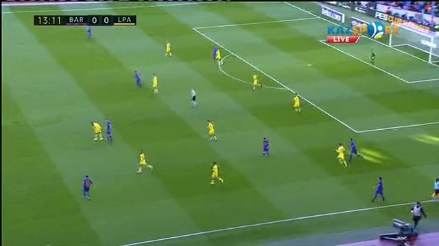 «Барселона» - «Лас-Пальмас»: Луис Суарестің голы - 1:0